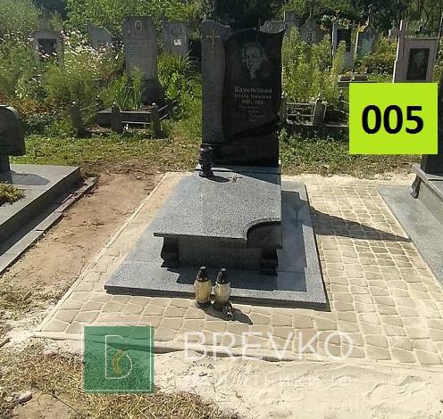Одинарний гранітний пам’ятник (арт. 005)