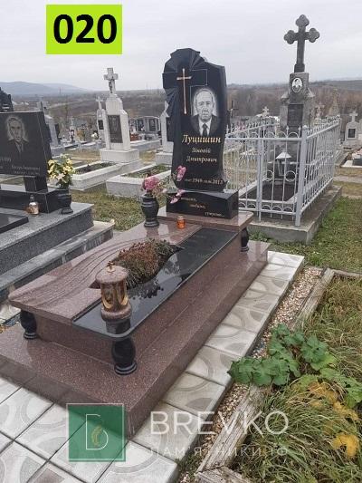 Одинарний гранітний пам’ятник (арт. 020)