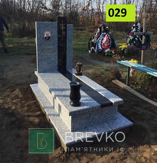 Одинарний гранітний пам’ятник (арт. 029)