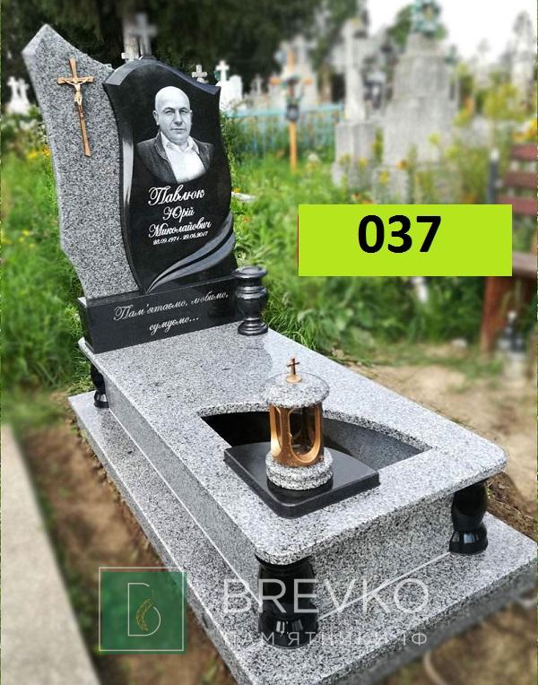 Одинарний гранітний пам’ятник (елітний) (арт. 037)