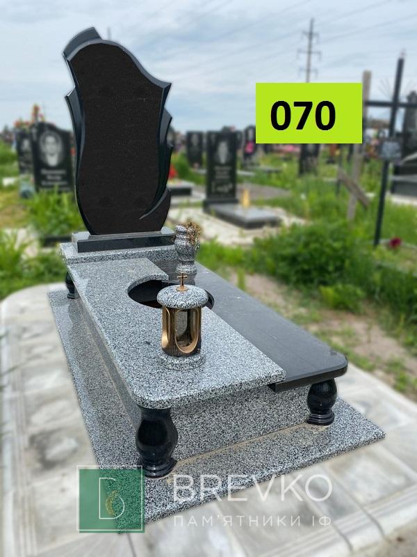 Одинарний гранітний пам’ятник (арт. 070)