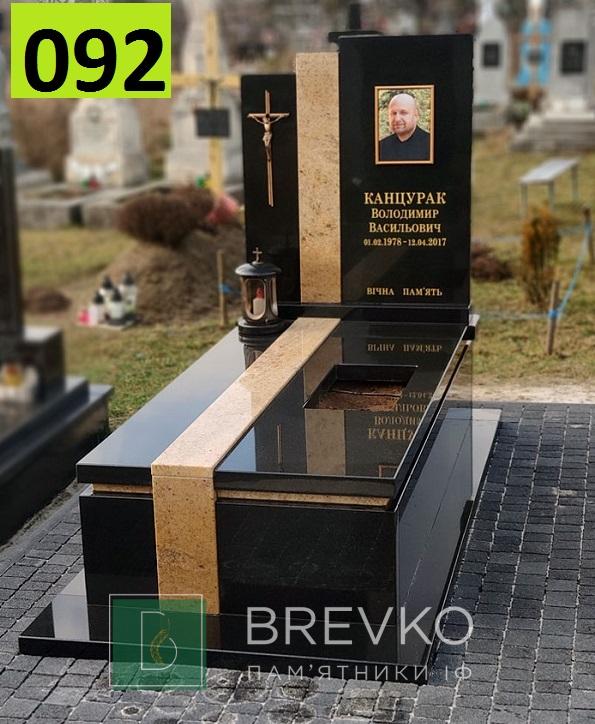 Одинарний гранітний пам’ятник (арт. 092)
