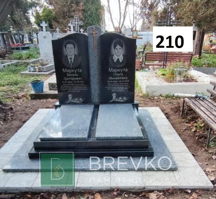 Подвійний гранітний пам’ятник (арт. 210)