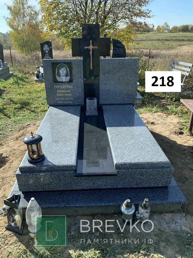 Подвійний гранітний пам’ятник (арт. 218)