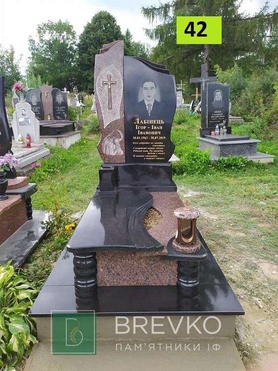Одинарний гранітний пам’ятник (арт. 42)