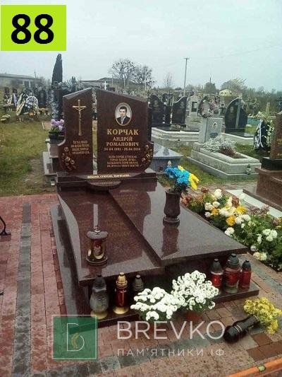 Одинарний гранітний пам’ятник (арт. 88)
